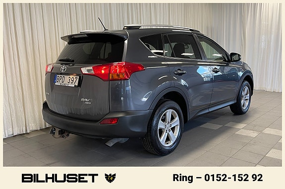 Toyota RAV4 5 of 18