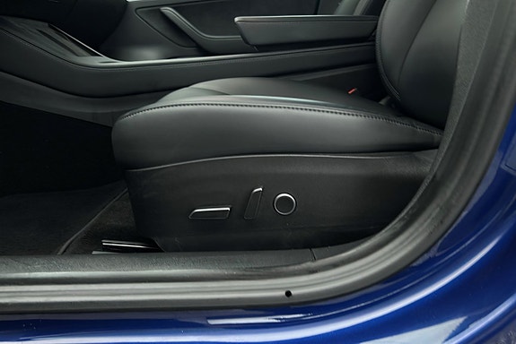 Tesla Model 3 15 of 26