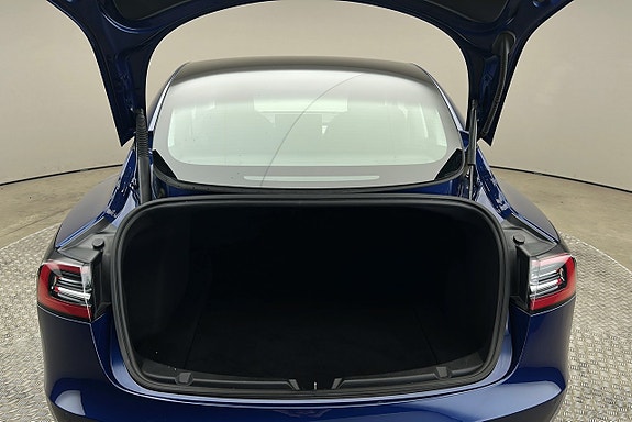 Tesla Model 3 13 of 26