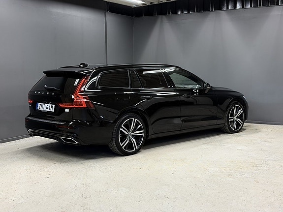 Volvo V60 4 of 14