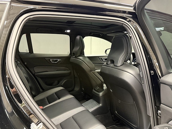 Volvo V60 13 of 14