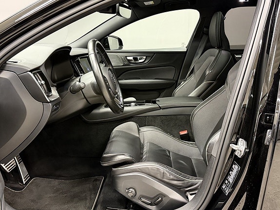 Volvo V60 7 of 14