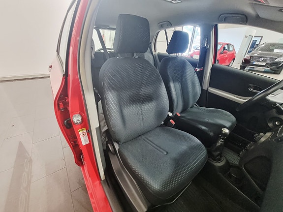 Toyota Yaris 18 of 20