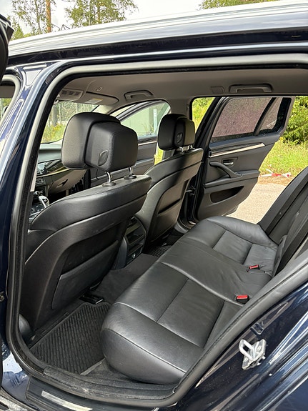 BMW 525d 13 of 17