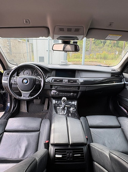 BMW 525d 14 of 17