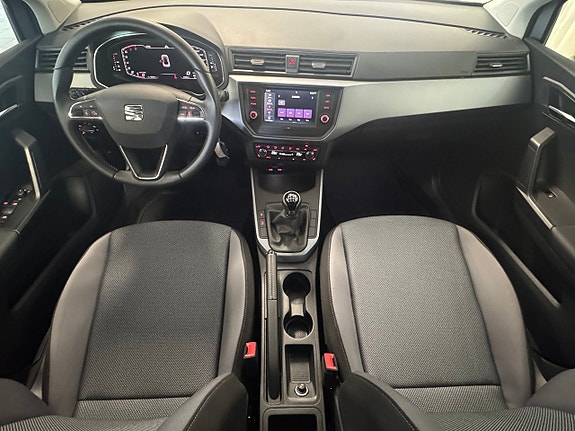 Seat Arona 9 of 16