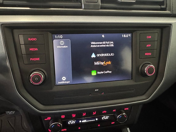 Seat Arona 12 of 16