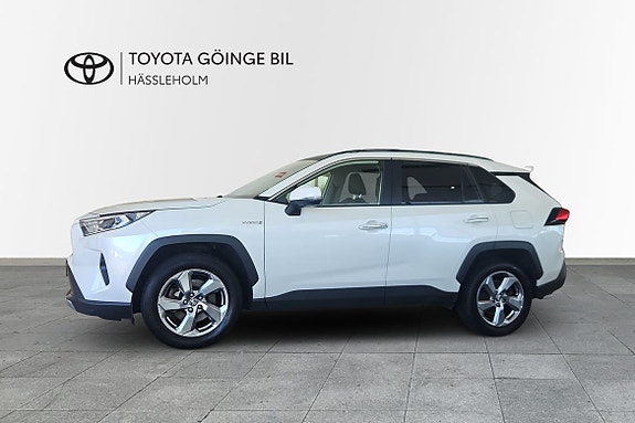 Toyota RAV4 3 of 20