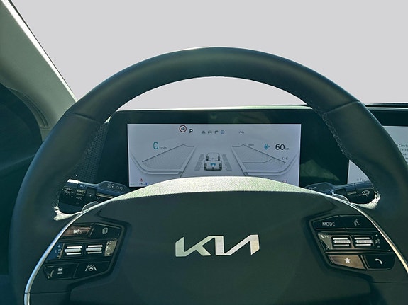 Kia EV6 10 of 15