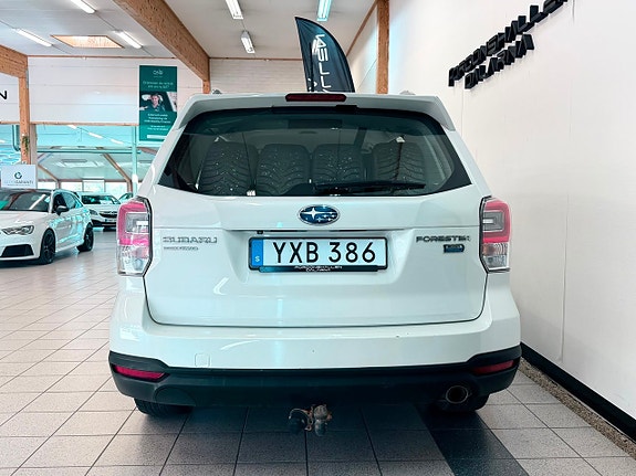 Subaru Forester 6 of 19