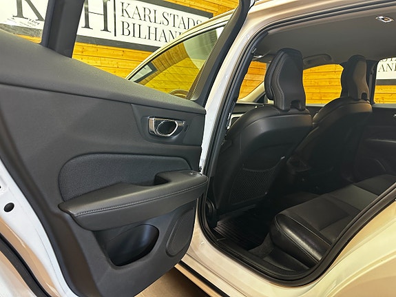 Volvo V60 16 of 25