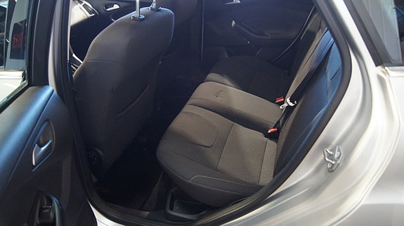 Ford Focus 6 of 10