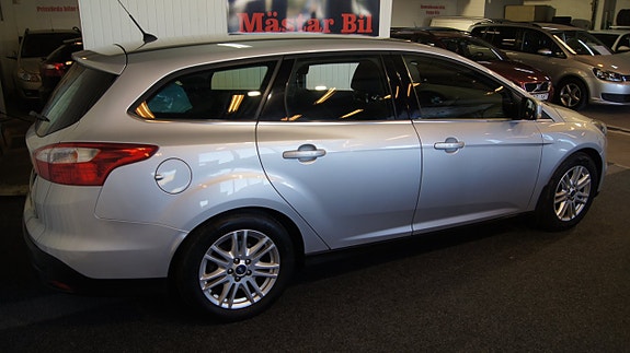 Ford Focus 2 of 10