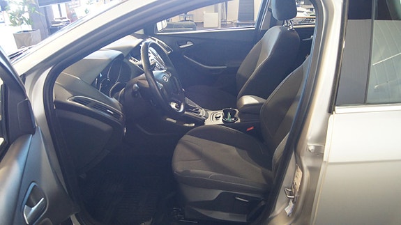 Ford Focus 5 of 10