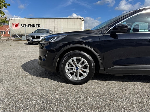 Ford Kuga 8 of 14