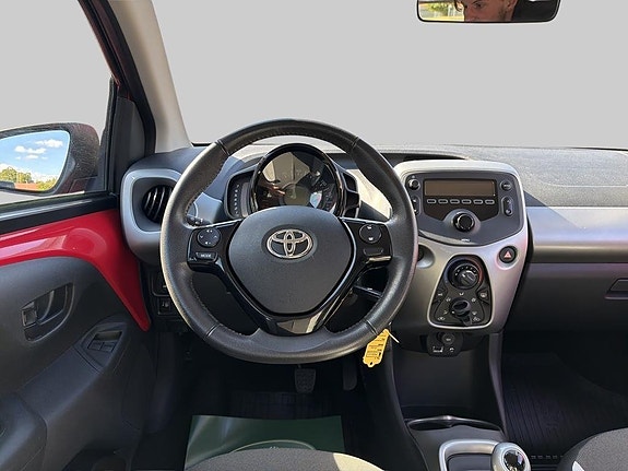 Toyota Aygo 9 of 14