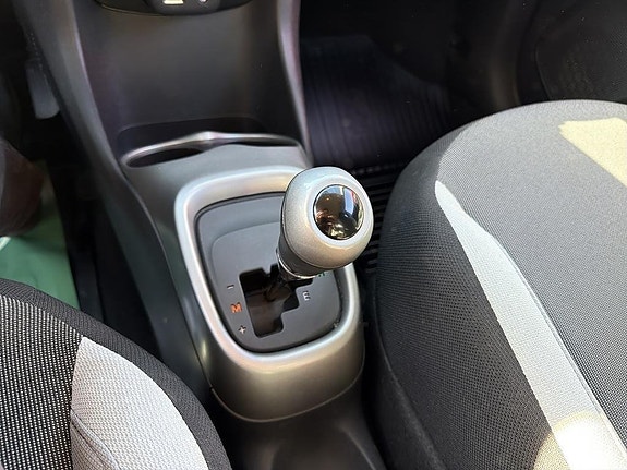 Toyota Aygo 12 of 14