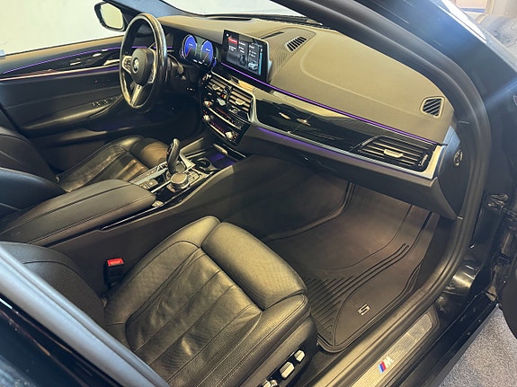 BMW 530i 10 of 26
