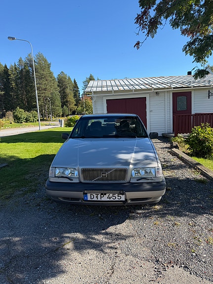 Volvo 850 2 of 7