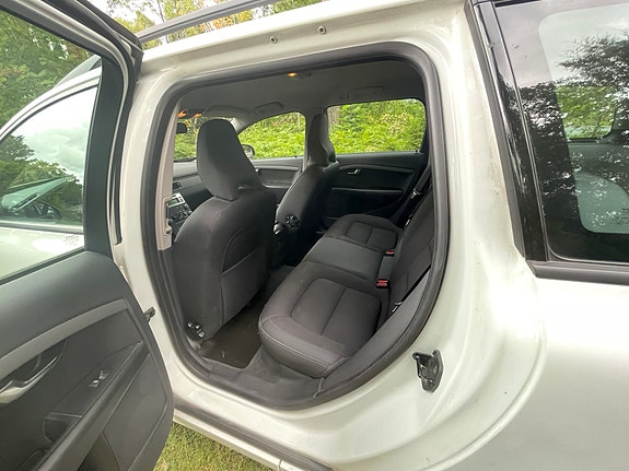 Volvo V70 5 of 8