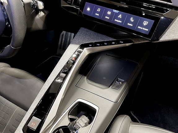 Peugeot 5008 10 of 15