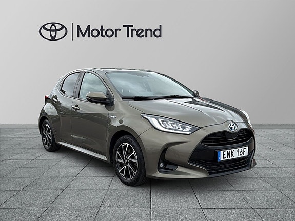 Toyota Yaris 7 of 25