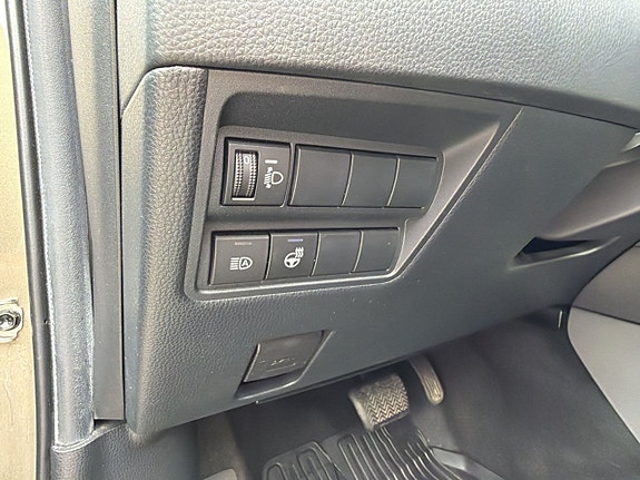 Toyota Yaris 18 of 25