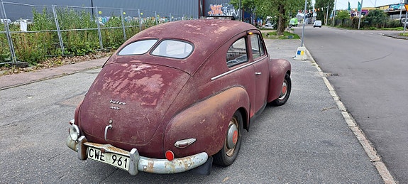 Volvo PV 2 of 5