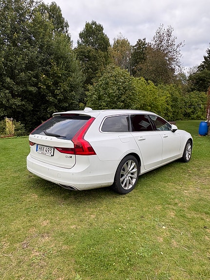 Volvo V90 3 of 6
