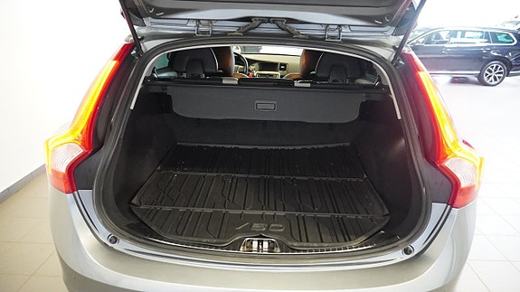 Volvo V60 Cross Country 13 of 24