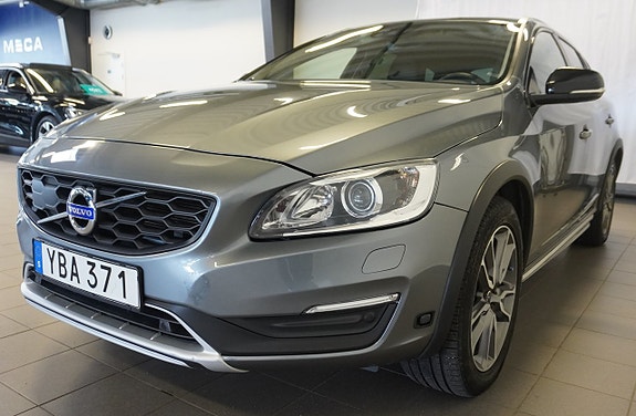 Volvo V60 Cross Country 5 of 24