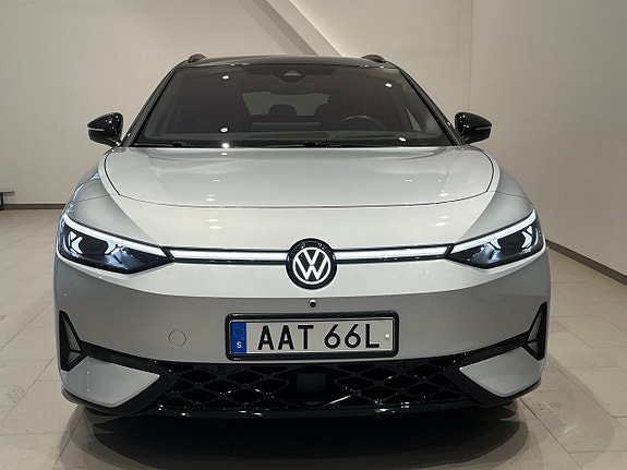 Volkswagen ID.7 2 of 22