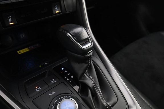 Toyota RAV4 28 of 30