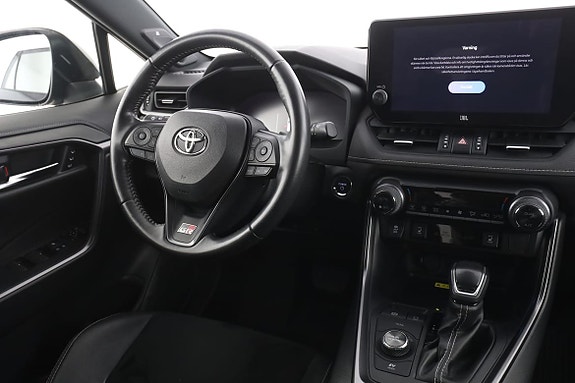 Toyota RAV4 14 of 30