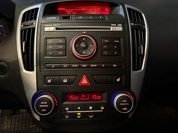 Kia Ceed 12 of 19