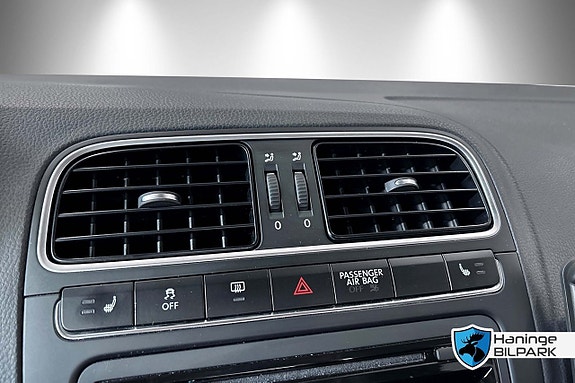 Volkswagen Polo 14 of 27