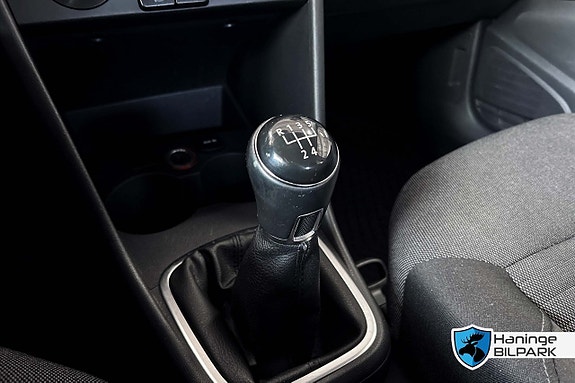 Volkswagen Polo 19 of 27