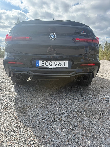 BMW X4 M 7 of 17