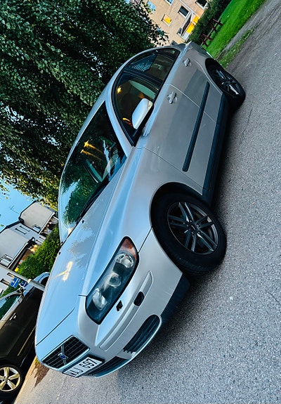 Volvo S40 2 of 7