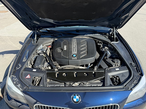 BMW 520d 14 of 17