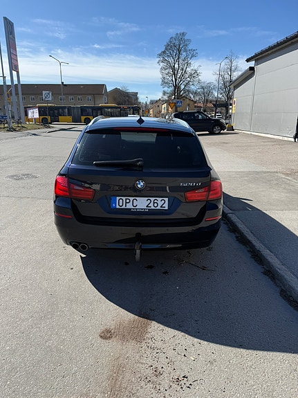 BMW 520d 3 of 17
