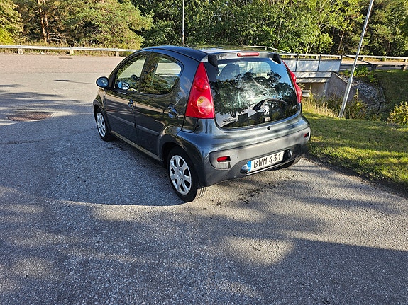 Peugeot 107 3 of 6