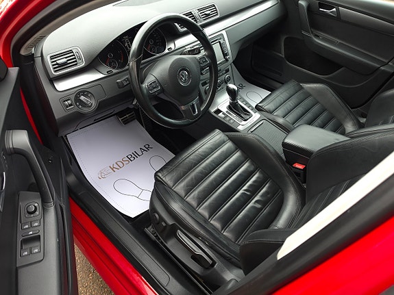 Volkswagen Passat 9 of 13