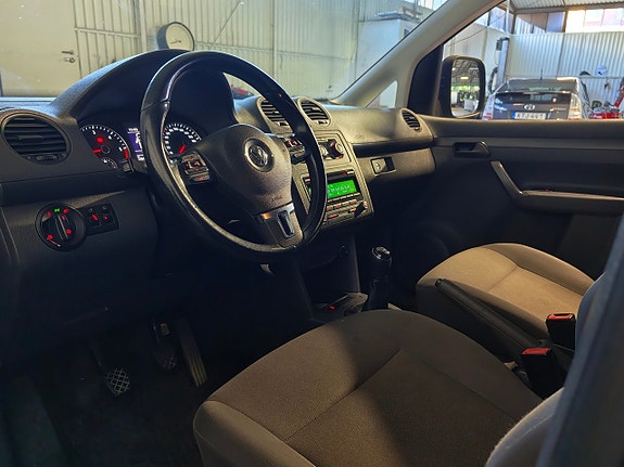 Volkswagen Caddy 2 of 13