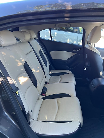 Mazda 3 8 of 10