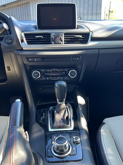 Mazda 3 6 of 10