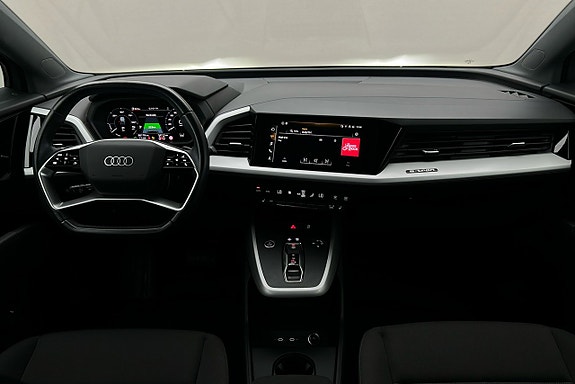 Audi Q4 e-tron 3 of 3