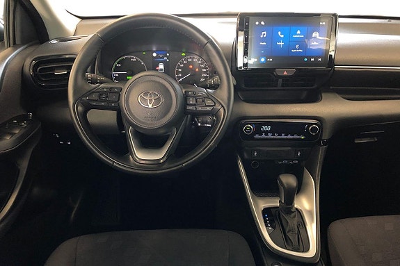Toyota Yaris 10 of 21
