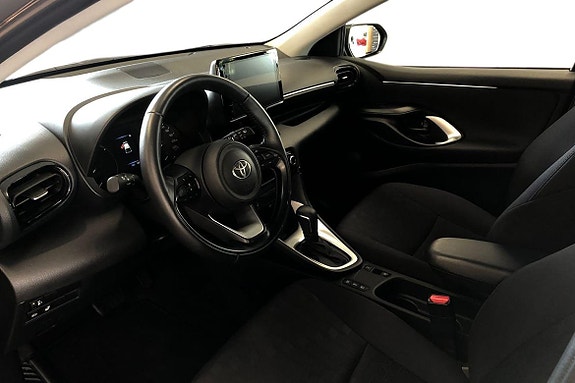 Toyota Yaris 14 of 21