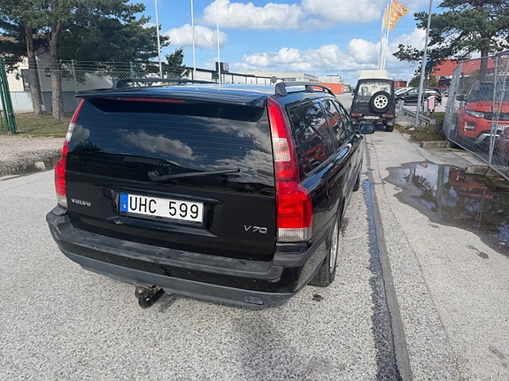Volvo V70 17 of 17